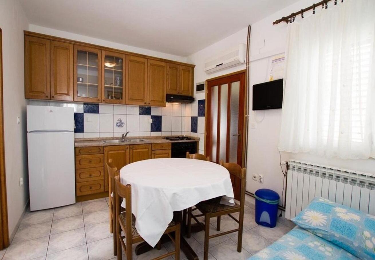 Apartments Juri Sućuraj Exterior foto